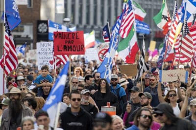 DE QANON AUX ÉTATS-UNIS VERS LE PARTI CONSERVATEUR DU QUÉBEC