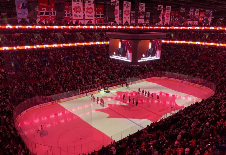 Hymne canadien, effacement québécois